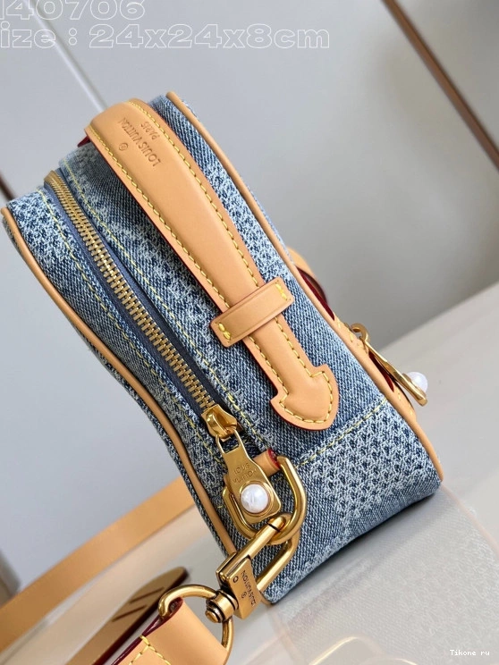 Affordable Chess LOUIS VUITTON Messenger-24*24*8CM 0812